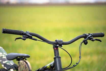 Dynaplug® x BTCHN' Covert Highhh Riser Handlebar